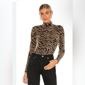 BB Dakota Blouse Black and Gold Patterned Top Shimmer Long Sleeve Steve Madden